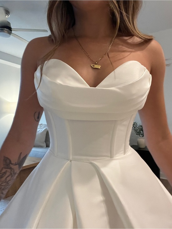 Justin Alexander Dresses & Skirts - Classic Strapless Sweetheart White Corset Ball Gown